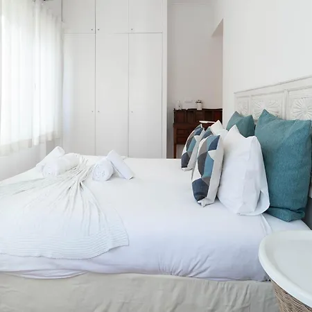 Akicity Ourique Light דירה